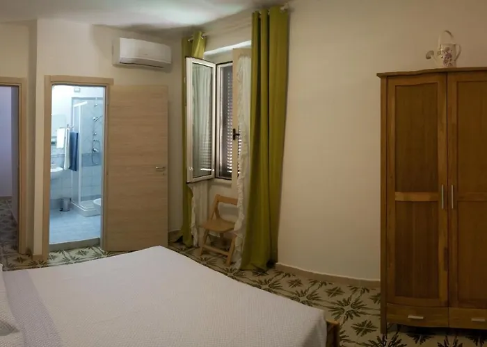 I Tre Scalini Couette-café